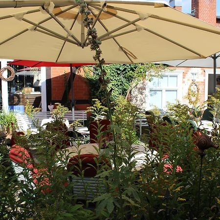 Hotel Garni Zur Linde Hitzacker Exterior foto